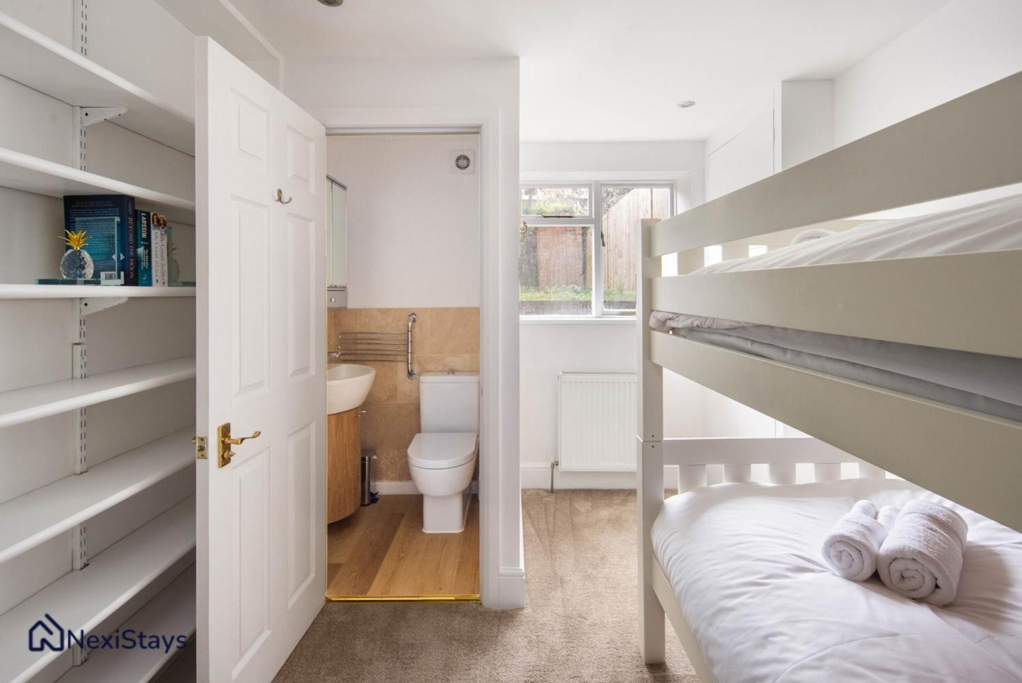 10 Mins Walk To The Oval, The Kennington Retreat Apartment London Exterior photo